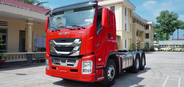 Đầu kéo Isuzu 2 cầu