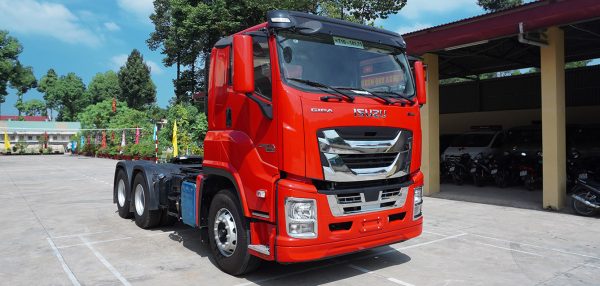 Đầu kéo Isuzu Giga 380