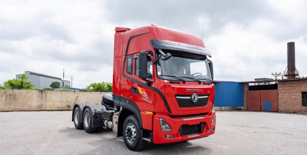 Đầu kéo dongfeng 2 cầu