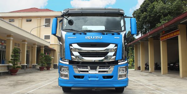 Xe tải isuzu 4 chân