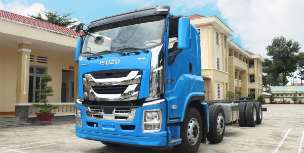 Xe tải isuzu 4 chân