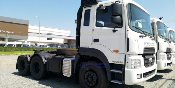 Đầu kéo Hyundai HD1000, Giá xe đầu kéo 2 cầu, Động cơ Euro 5, dung tích 11L. Công suất 410ps 2000 v/ph, Mô men xoắn 188 N.m 1200 v/ph