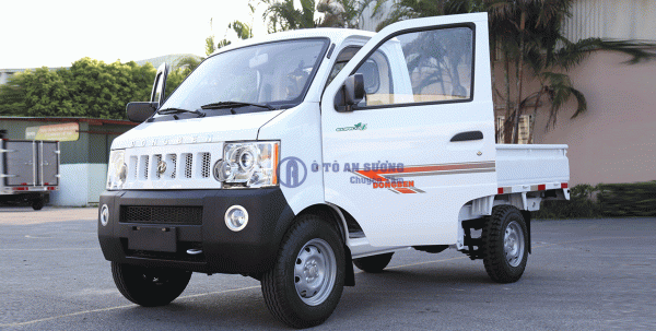ngoại thất xe tải Dongben 990kg