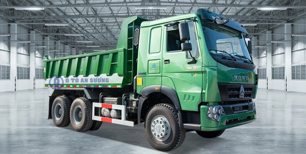 ngoại thất xe ben Howo 3 chân
