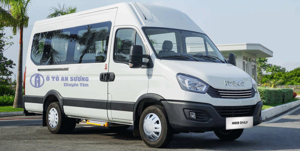 xe khách Iveco 16 chỗ